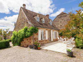 Heritage Cottage with Pool in Badefold d Ans, Badefols-D'ans